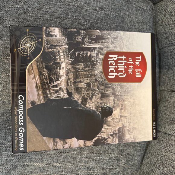 The Fall Of The Third Reich (open, unpunched) Compass Games 1042 - Picture 2 of 14